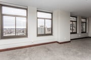 2BR, 2BA - 1,000-1,400 SF