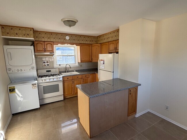 Photo - 119 Church St Unidad 2