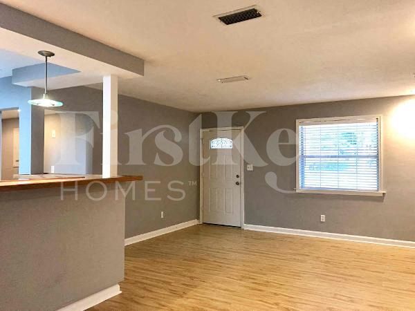 Photo - 6003 Holly Bay Dr