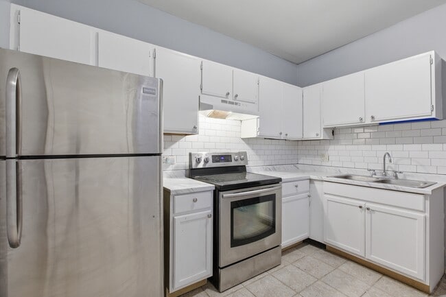 Photo - 237 S Lotus Ave Unit 3