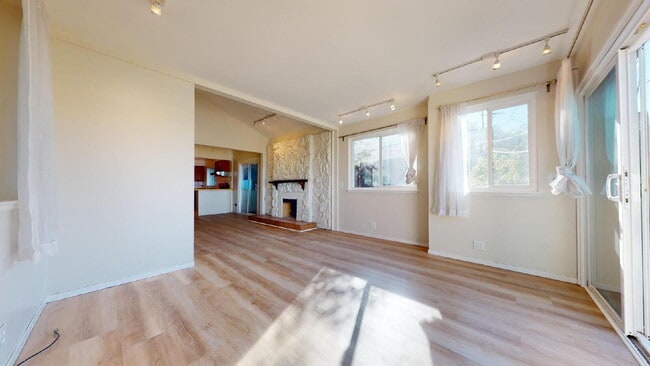 Photo - Exceptional Brisbane Home Offering Space, Style & Sunsets