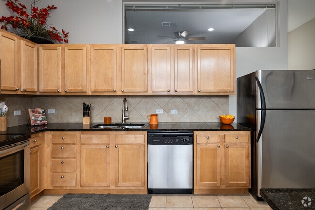 2BR, 2BA - 1,045-1,565SF - Kitchen