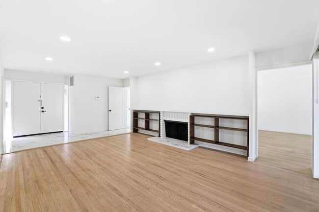 Photo - 1201 Weymoth Dr