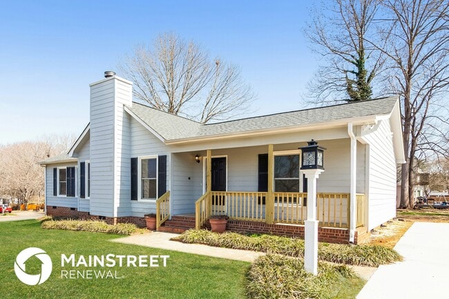 Photo - 124 Shade Tree Ct House