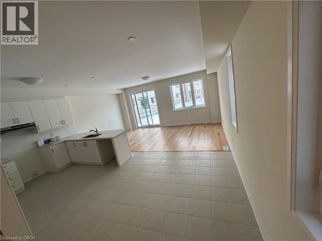 Photo - 63 Manuel St