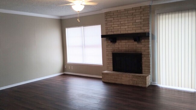 Photo - 5102 Alan Bean Dr