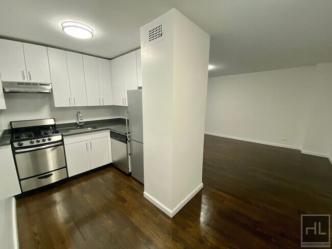 Photo - E 16 ST Unidad 16G