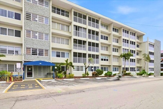 Photo - 330 SE 2nd St Unit 101G