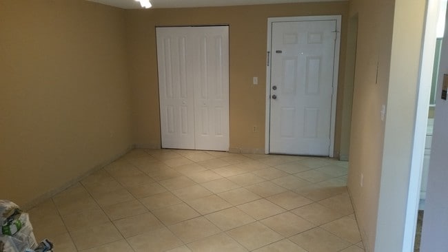 Photo - 1975 Normandy Dr Unit 206