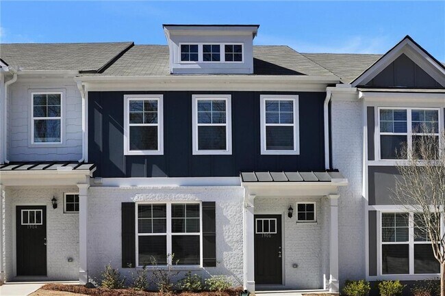 Photo - 1906 Victoria Rd