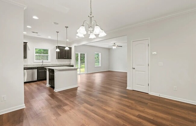 Photo - 1081 Old Town Rd