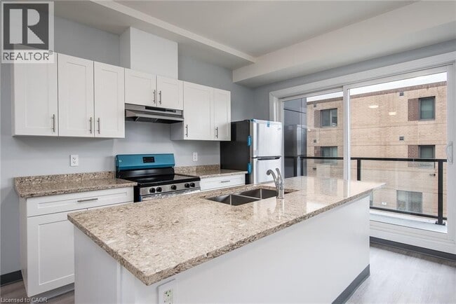 Photo - 10 Queen St Unit 202