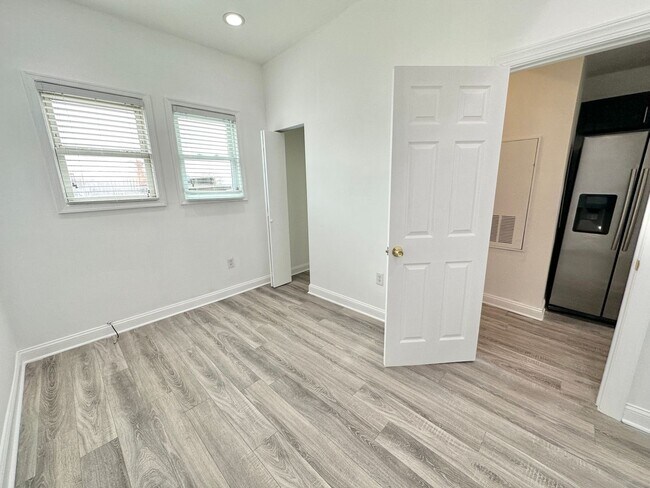 Photo - Amazing 2 BR/1 BA Apartment in Trinindad, DC! Unidad ( 3)