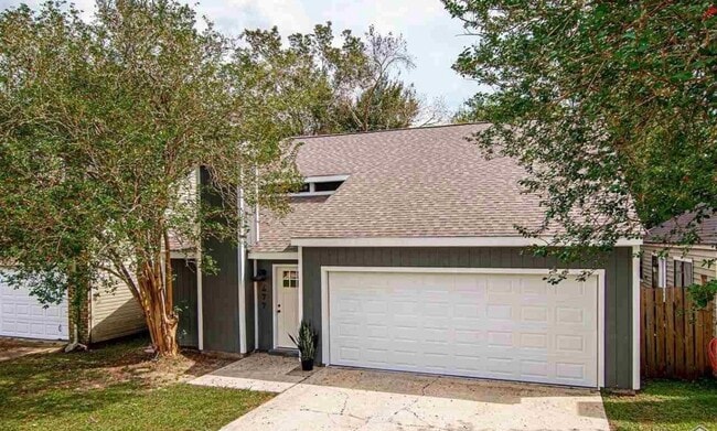 Building Photo - 477 Highland Creek Pkwy