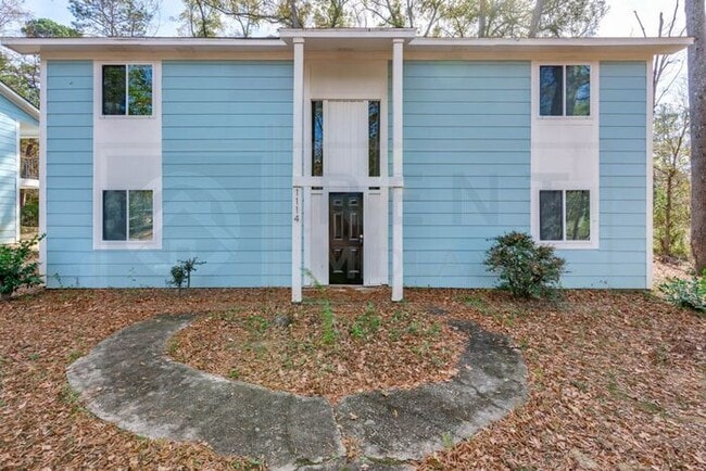 Photo - Newly Renovated 2 Bedroom Apartments Near I-26 and Costco!