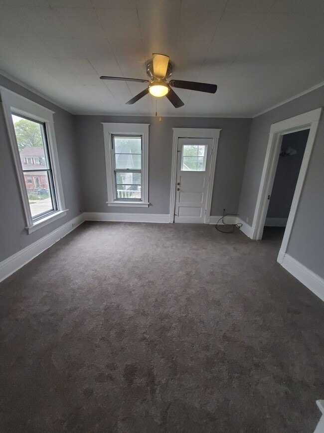 Building Photo - 509 Parkview Dr Rental