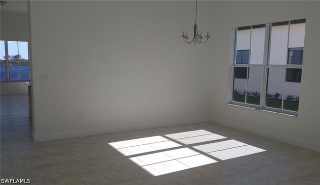 Photo - 5198 Vizcaya St