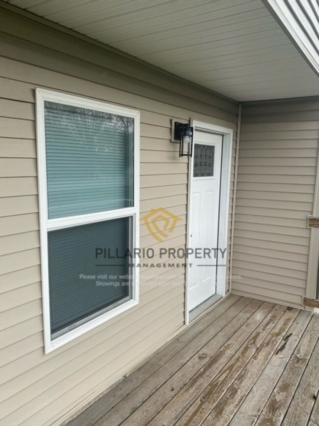 Photo - 123 West North G St. Unit 123 West North G St.  B.