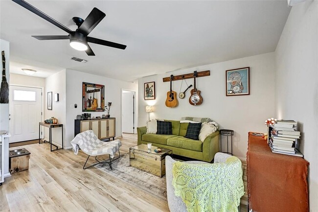 Photo - 9702 Oriole Dr