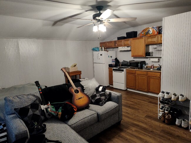 Photo - 683 Carlouetta Rd Unidad 683 Carlouetta Road SW