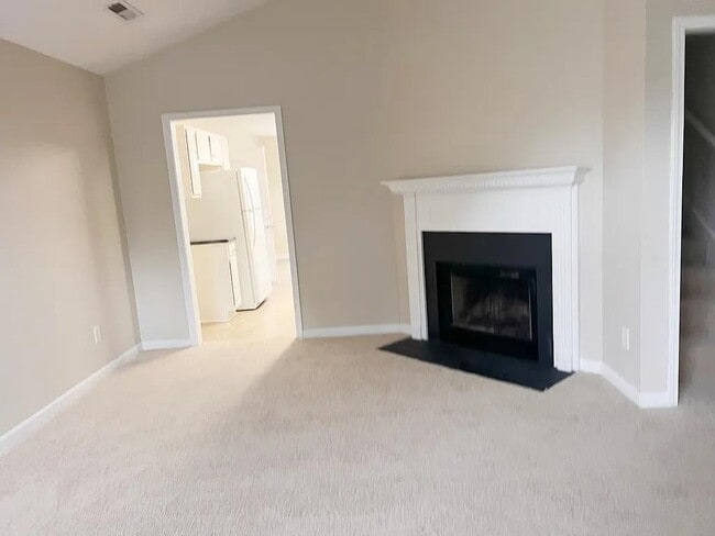 Photo - 312 Golden Leaf Ln