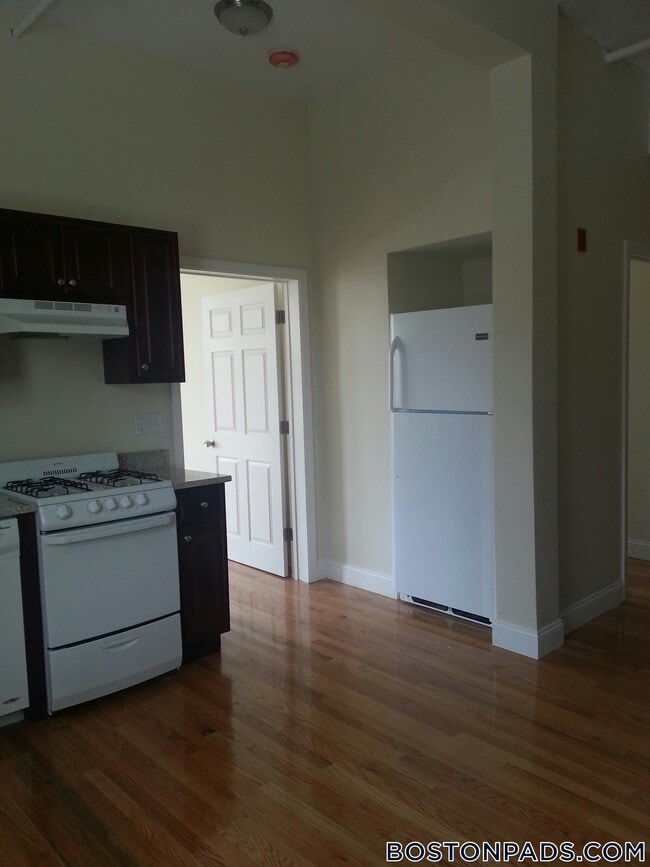 Photo - 84 Fenway Unit B3