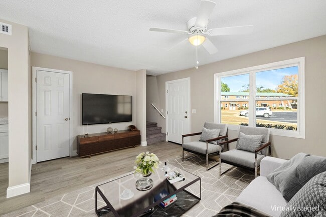 Photo - Bright 3-Bedroom, 1-Bath Apartment in Sumter, SC – Pinedale Apartments Unit 958 Houck St