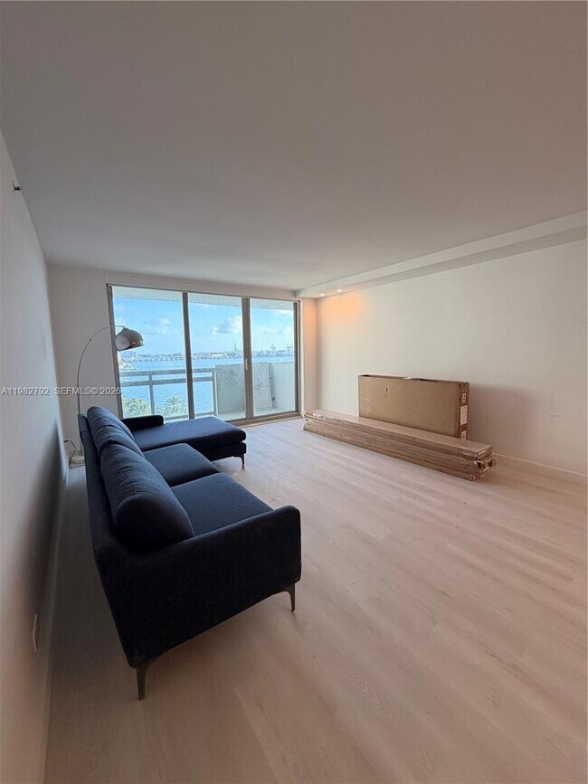 Photo - 1500 Bay Rd Unidad 1126S