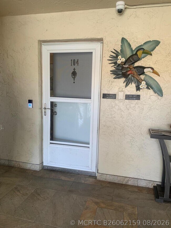 Photo - 424 SE 10th St Unit 104