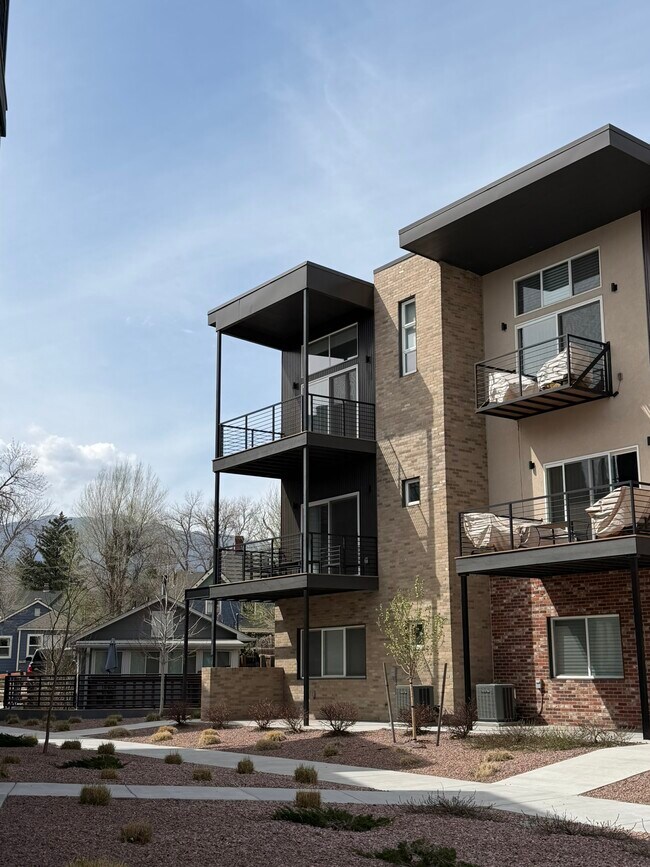 Photo - 1746 Creek Edge Vw