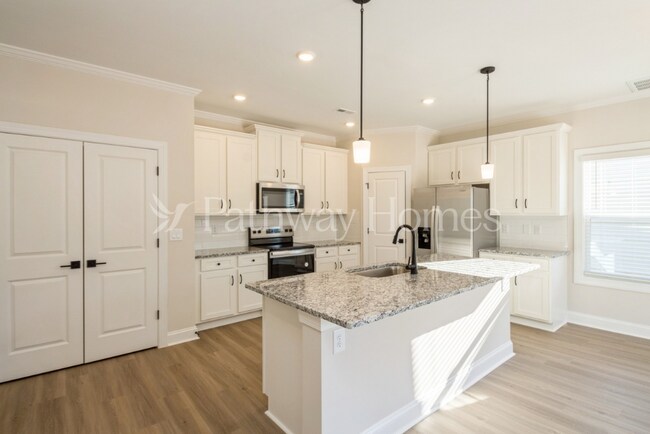 Photo - 148 Wembury Ln