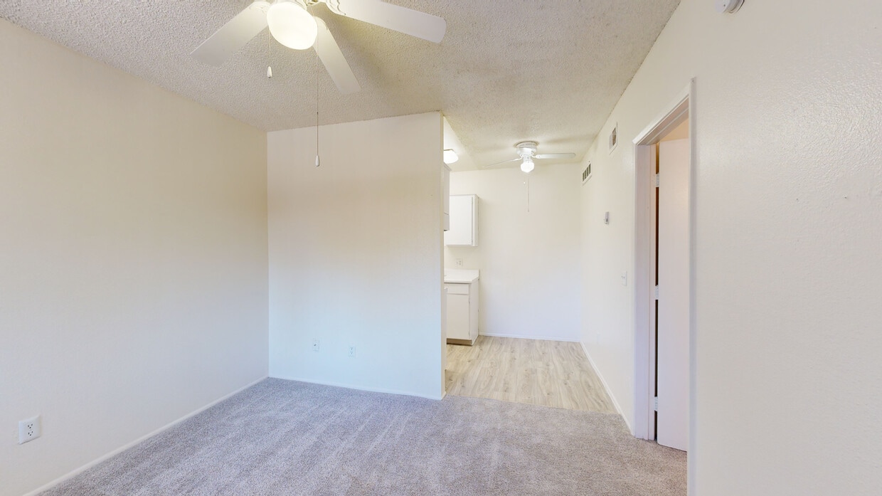 Photo - Fox Point Apartments