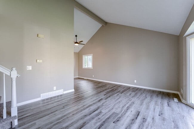 Photo - Fresh Updates & Prime Location Near Zorinsky!!