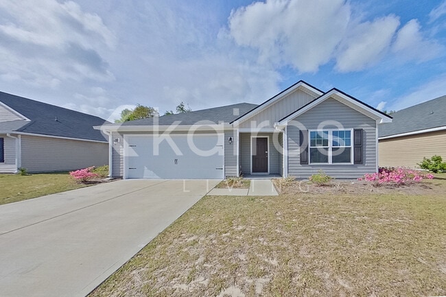 Building Photo - 15 Carrollton Dr