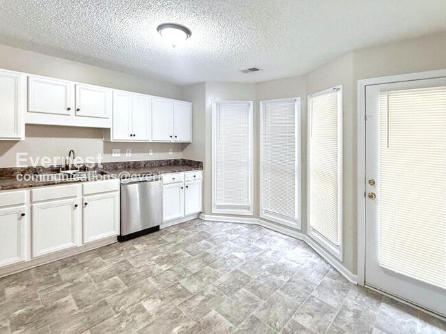 Photo - 5259 Falling Creek Ln