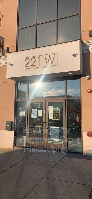 Photo - 221 W Main St Unidad 6