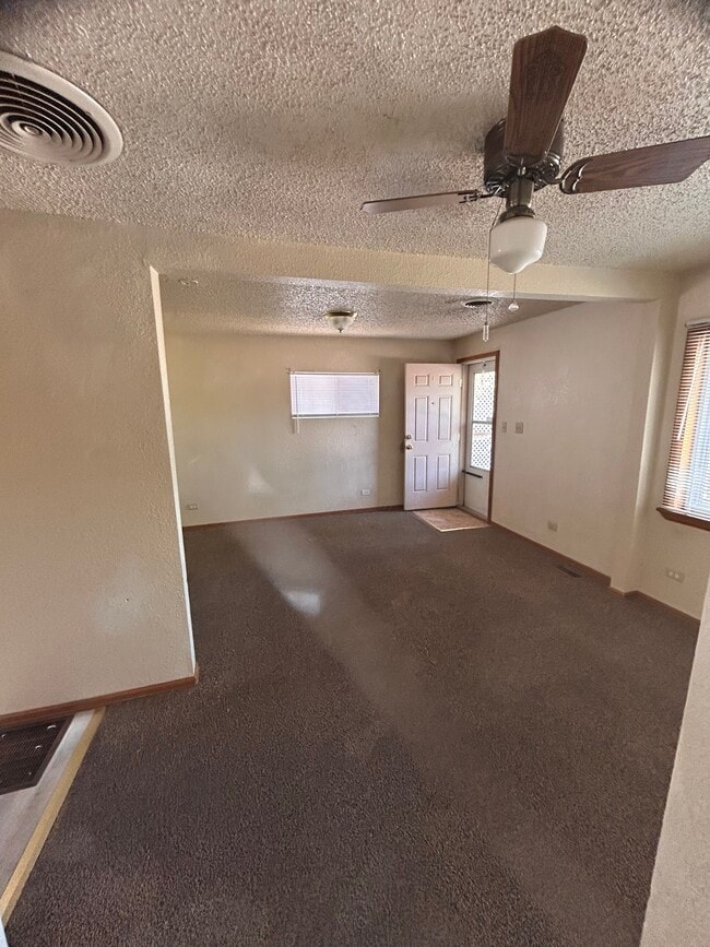 Photo - 808 Avocado St