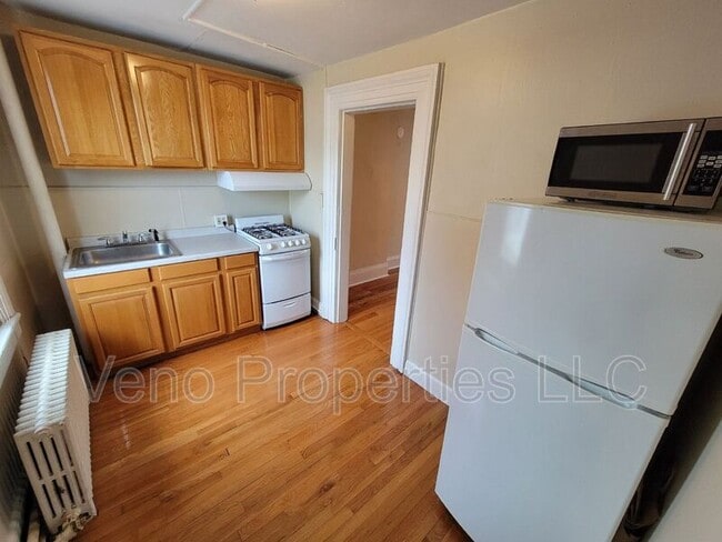 Photo - 16 2nd St Unit 3R