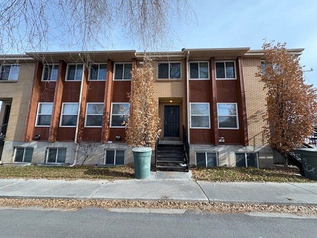 326-19 - 326-19 Apartment Unit 326-19