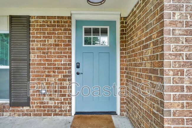 Photo - 302 Manden Rd