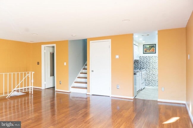 Photo - 9804 Hellingly Pl Unit 103