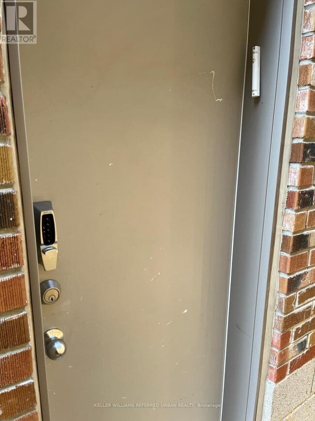 Photo - 44 Regina Ave