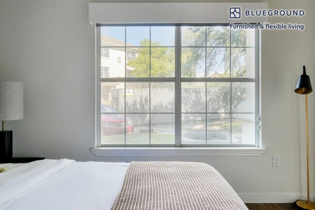 Photo - 10001 N Capital of Texas Hwy Unidad FL1-ID239