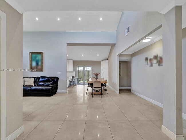 Photo - 9700 NW 33rd St