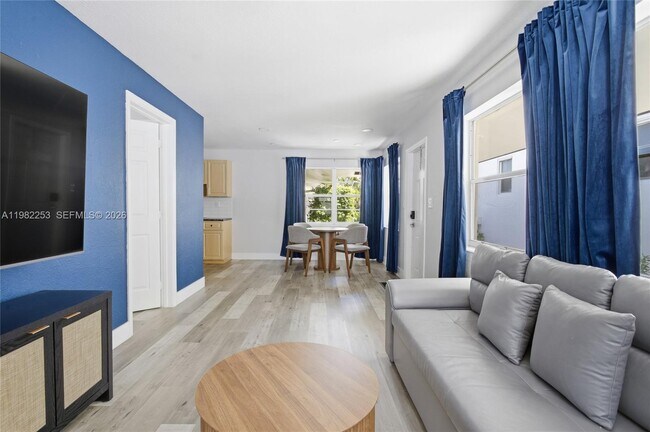 Photo - 1301 NE 16th Terrace Unit 9