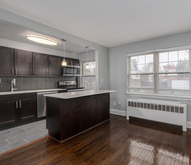 Walnut Court Apartments