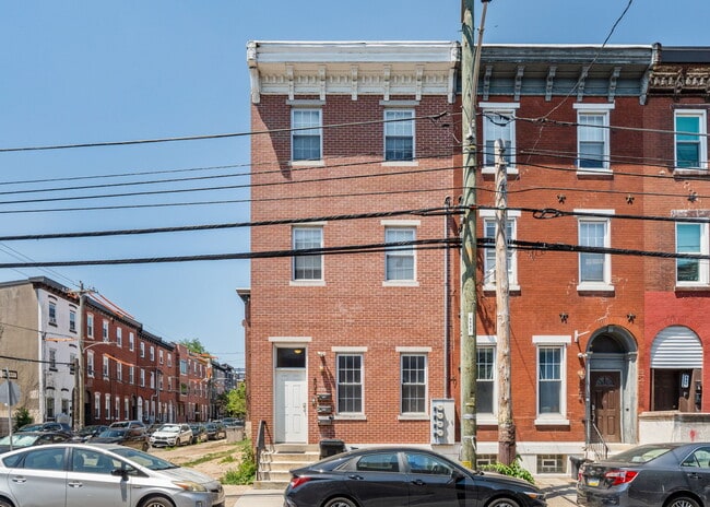 Building Photo - 802 N 16th St Unit 1