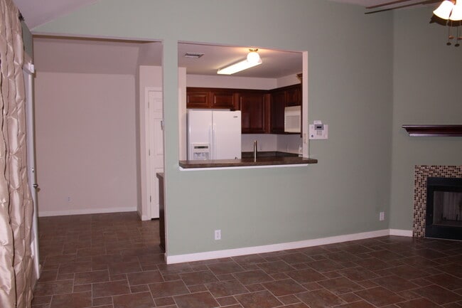 Photo - Open Floor Plan - Minutes to the Austin Airport