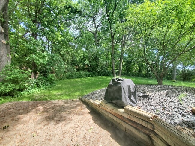 Photo - 2517 Cedar Hills Dr