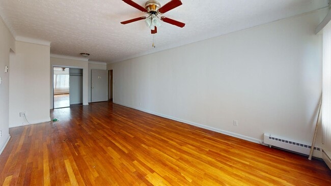 Photo - Meadowbrook Apartments